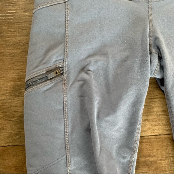 Athleta gray bike shorts with pockets drifter - Picture 4 of 9